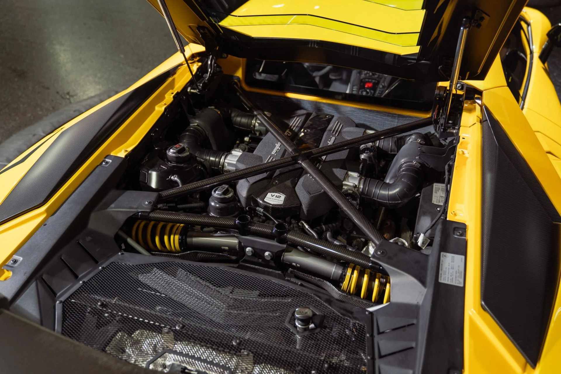 mph059_701057823_Used_2016_Lamborghini_Aventador_LP_750_4_SV_Full_Carbon_Interior_with_Carbon_Seats_1792521135_14b469504c