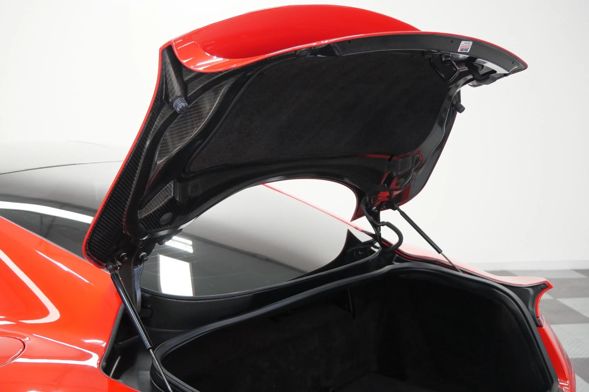 mph059_701968616_Used_2014_Aston_Martin_Vanquish_AML_Color_V12_Power_Awesome_Sound_1781289634_1074d5a620