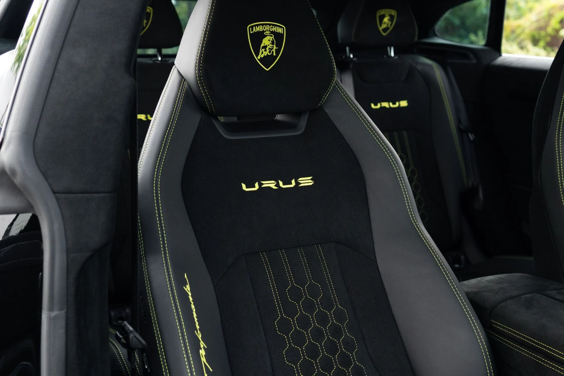 mph059_706856173_Used_2024_Lamborghini_Urus_Performante_1774062489_cd3da2ca55