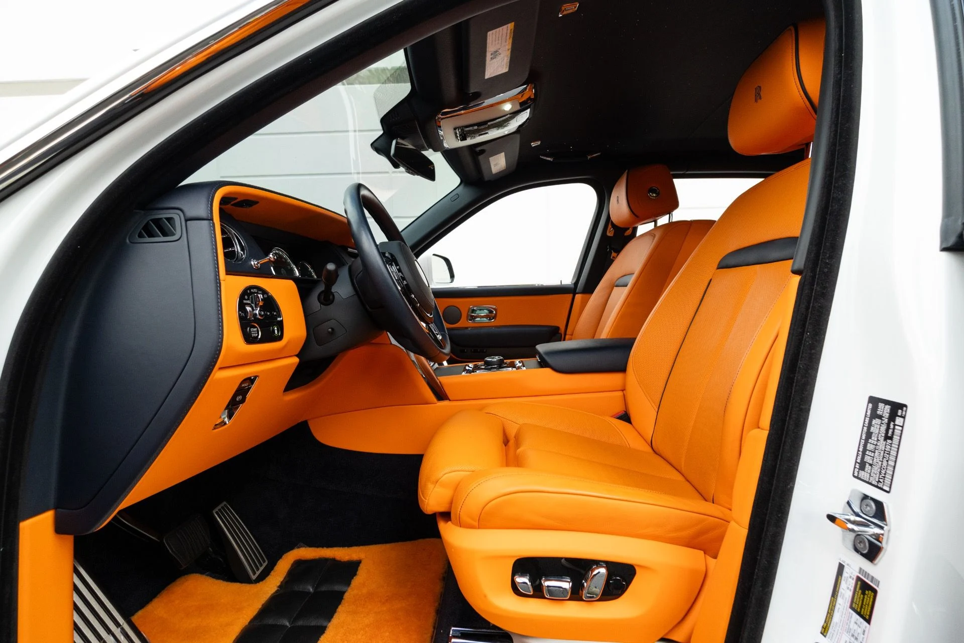 mph059_752539308_Used_2023_Rolls_Royce_Cullinan_1766776442_015f0624b1