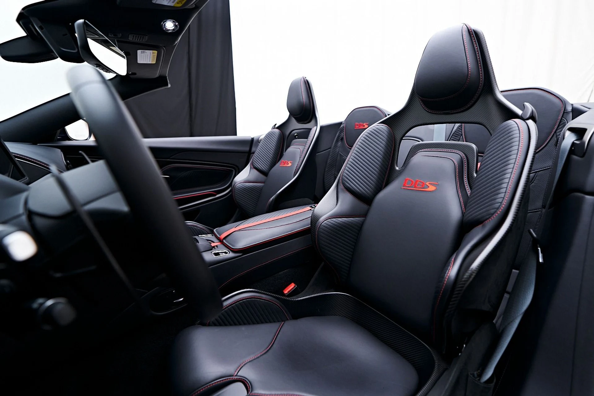 mph059_757438131_Used_2023_Aston_Martin_DBS_Volante_1746755908_8220a4242c