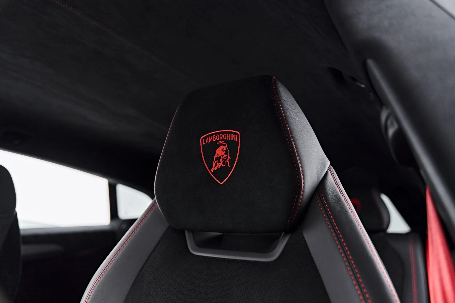 mph059_779441187_Used_2023_Lamborghini_Urus_Performante_1790207643_657ff90a33