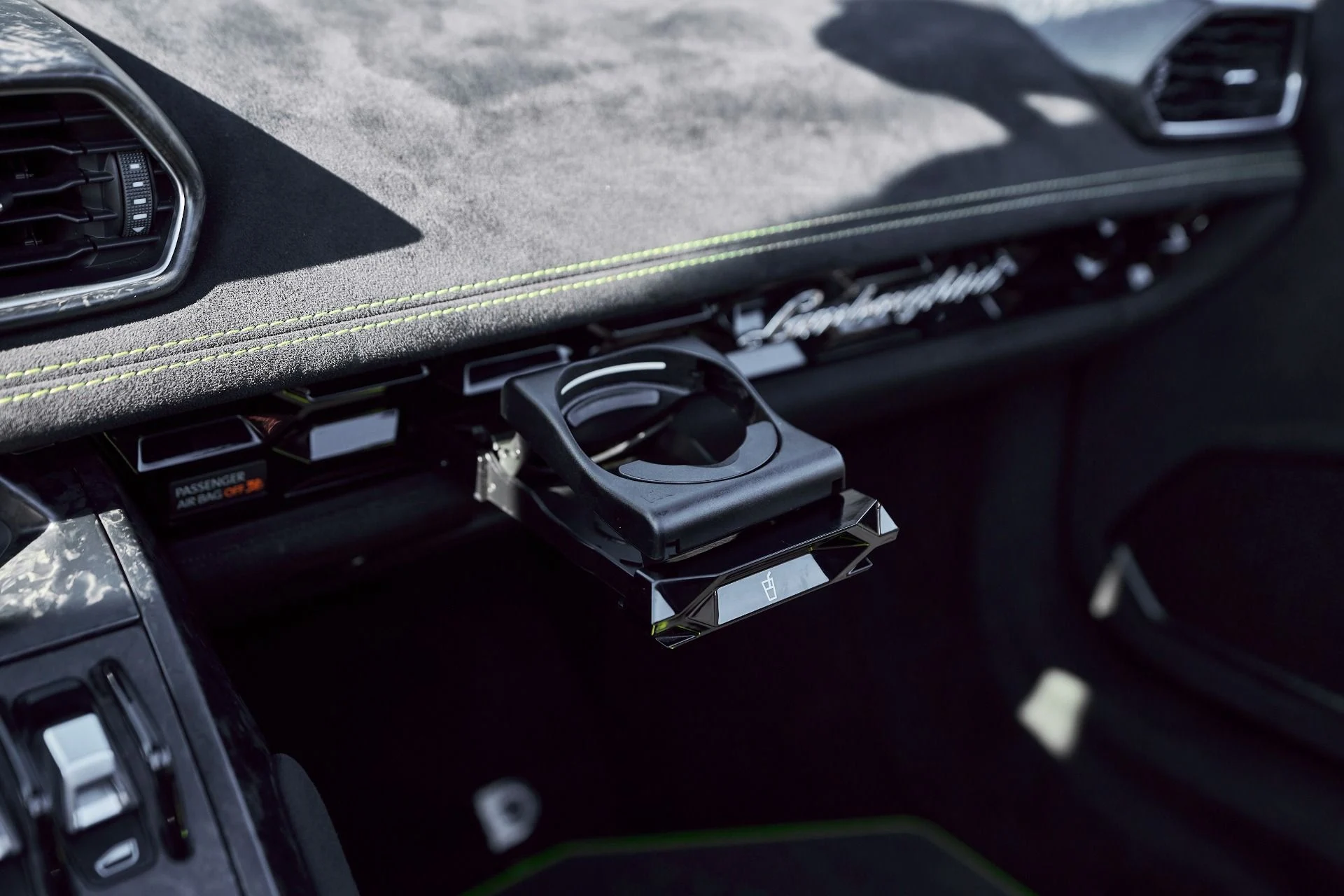 mph059_780239248_Used_2019_Lamborghini_Huracan_Performante_Spyder_1764058347_0724717945