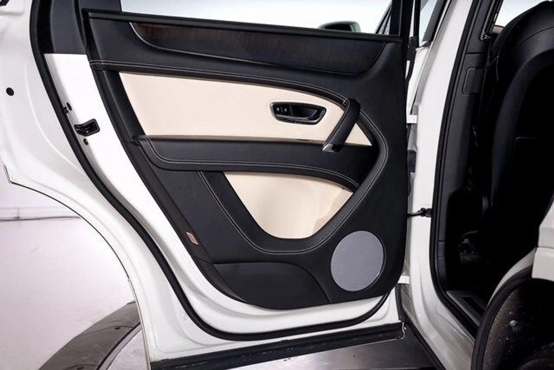 mph059_798260228_2cbc4afa9017ad993512e839cf66cb50x_ee67d87971