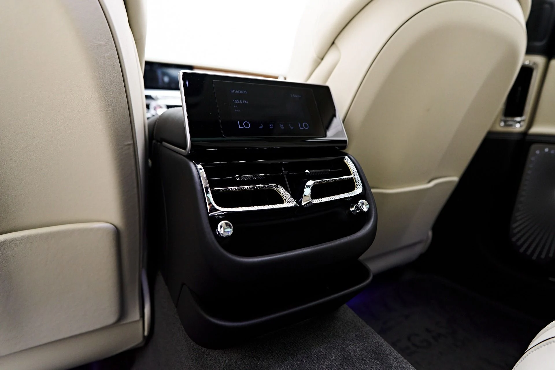 mph059_88424178_Used_2021_Bentley_Flying_Spur_V8_1755391879_fb9722f3f4