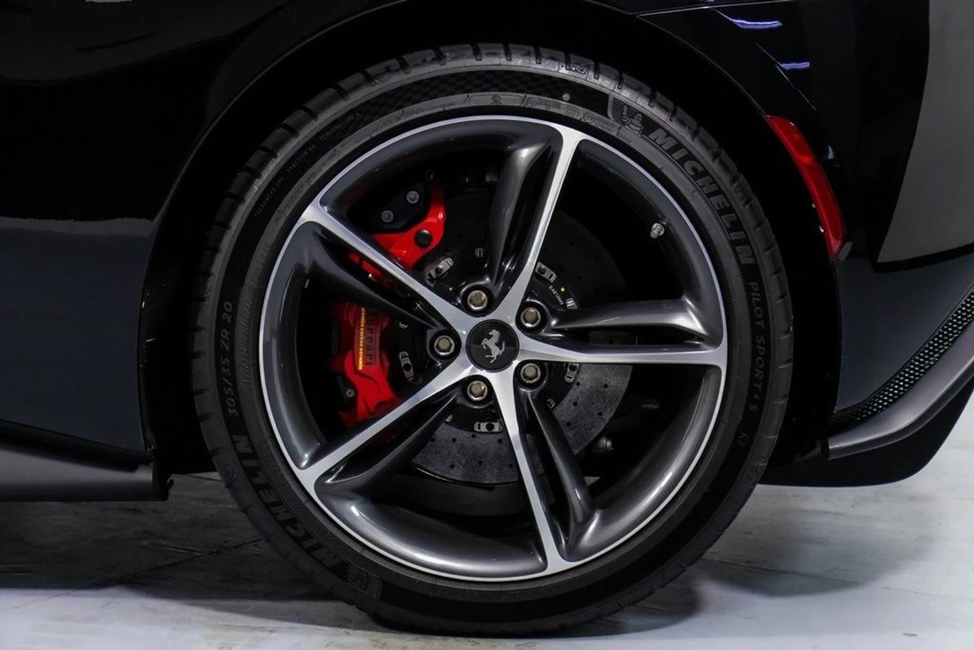 mph059_88781303_eef56f8fe9e8a8ab628c20e288454064x_49f057339c