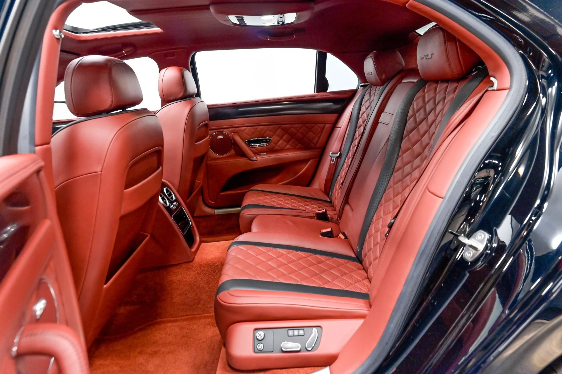 mph059_904056286_Used_2017_Bentley_Flying_Spur_W12_S_1782583031_31d1df9587