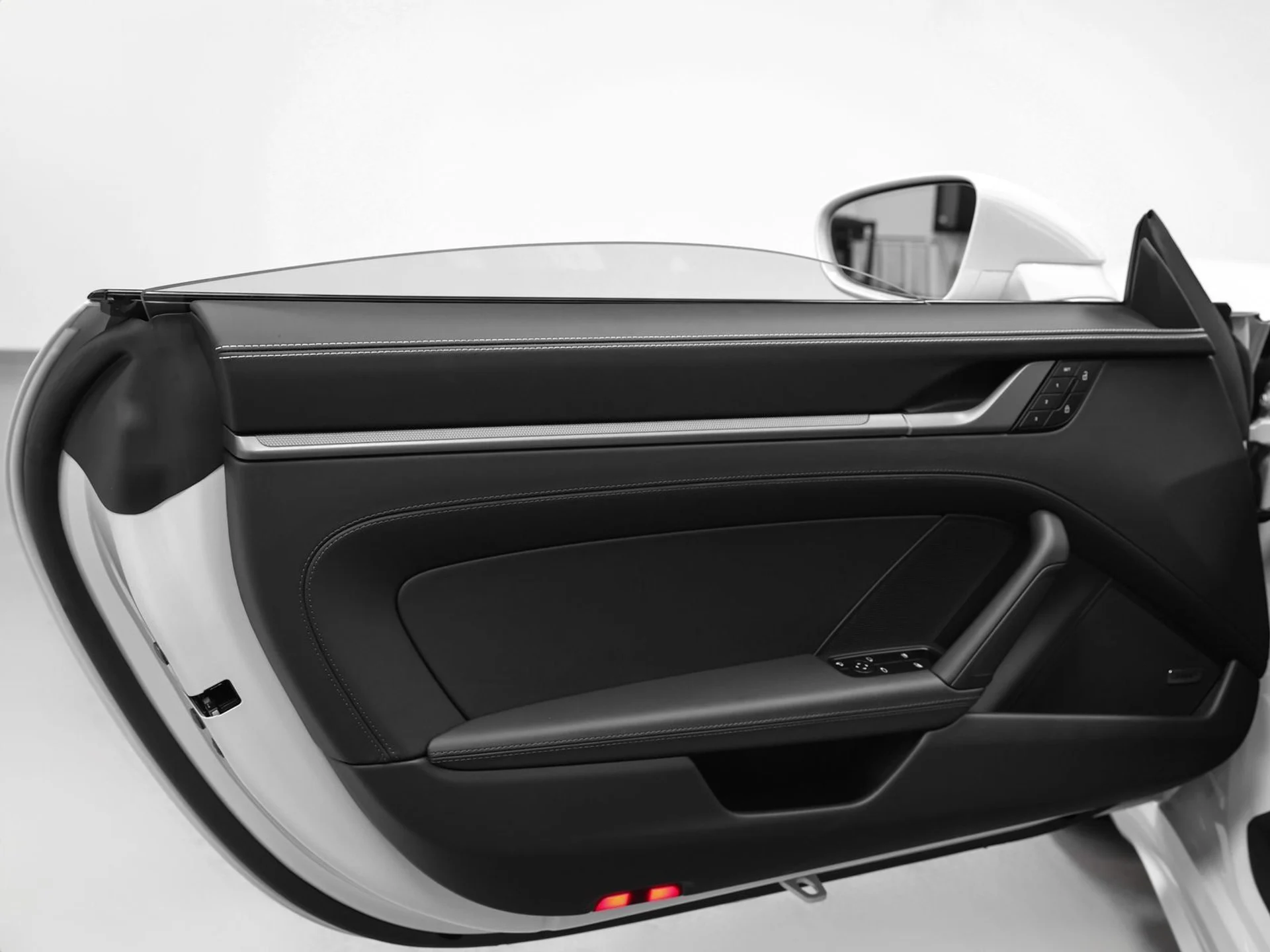 mph059_908775887_60_8ea1af1925