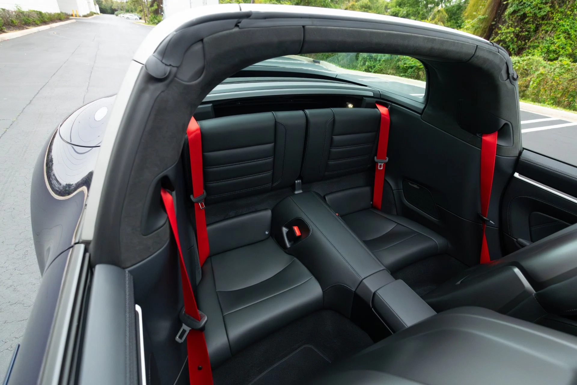 mph059_914138247_Used_2025_Porsche_911_Targa_4_GTS_1769107430_68ed5f3905