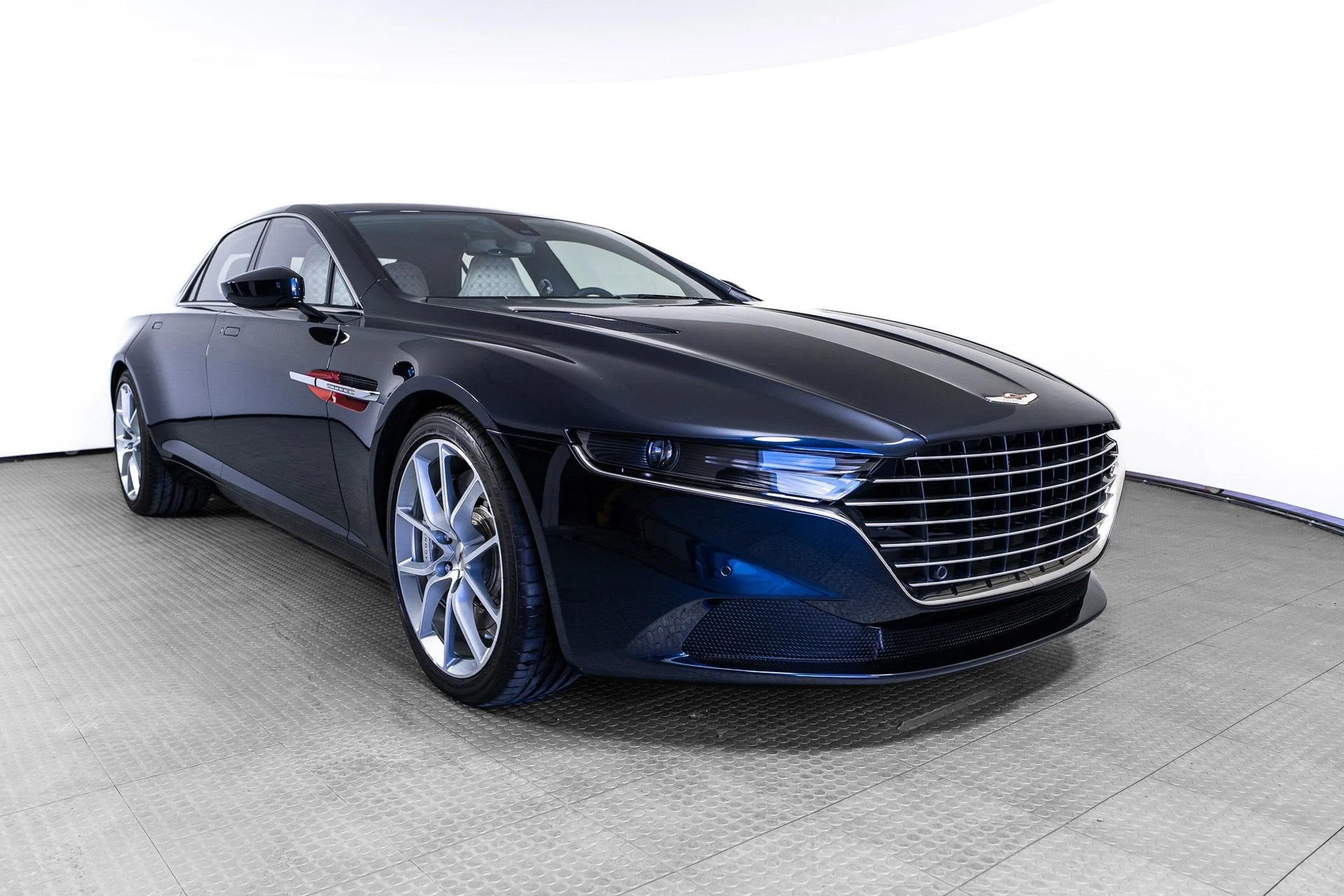 mph059_93208946_6c1bcb6ef12446878fb94e3bd4a14505_2ca404f9e2