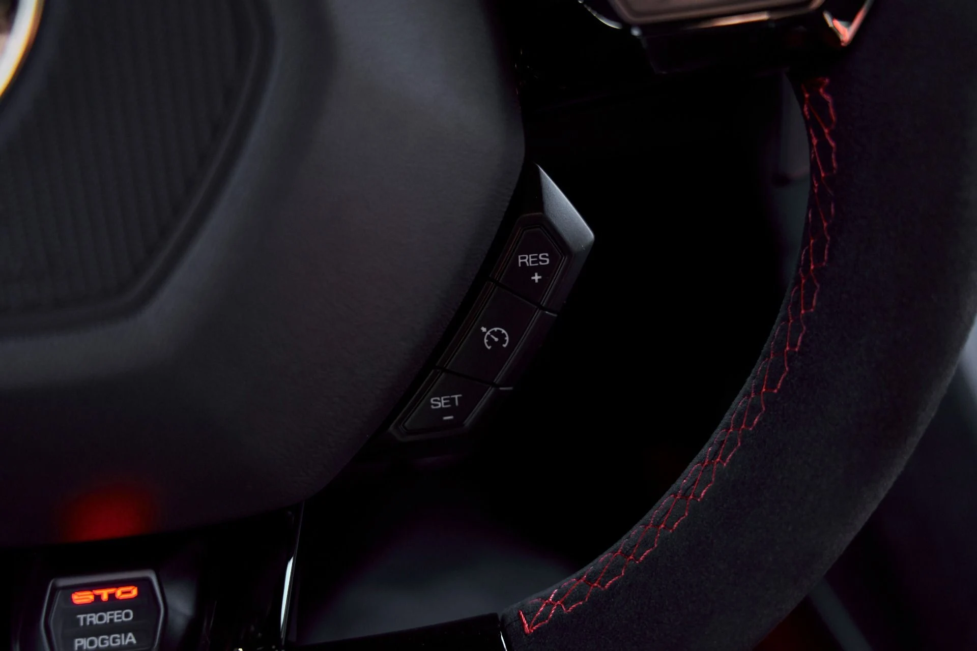 mph059_965930758_Used_2023_Lamborghini_Huracan_STO_Base_1771381317_34f603990c