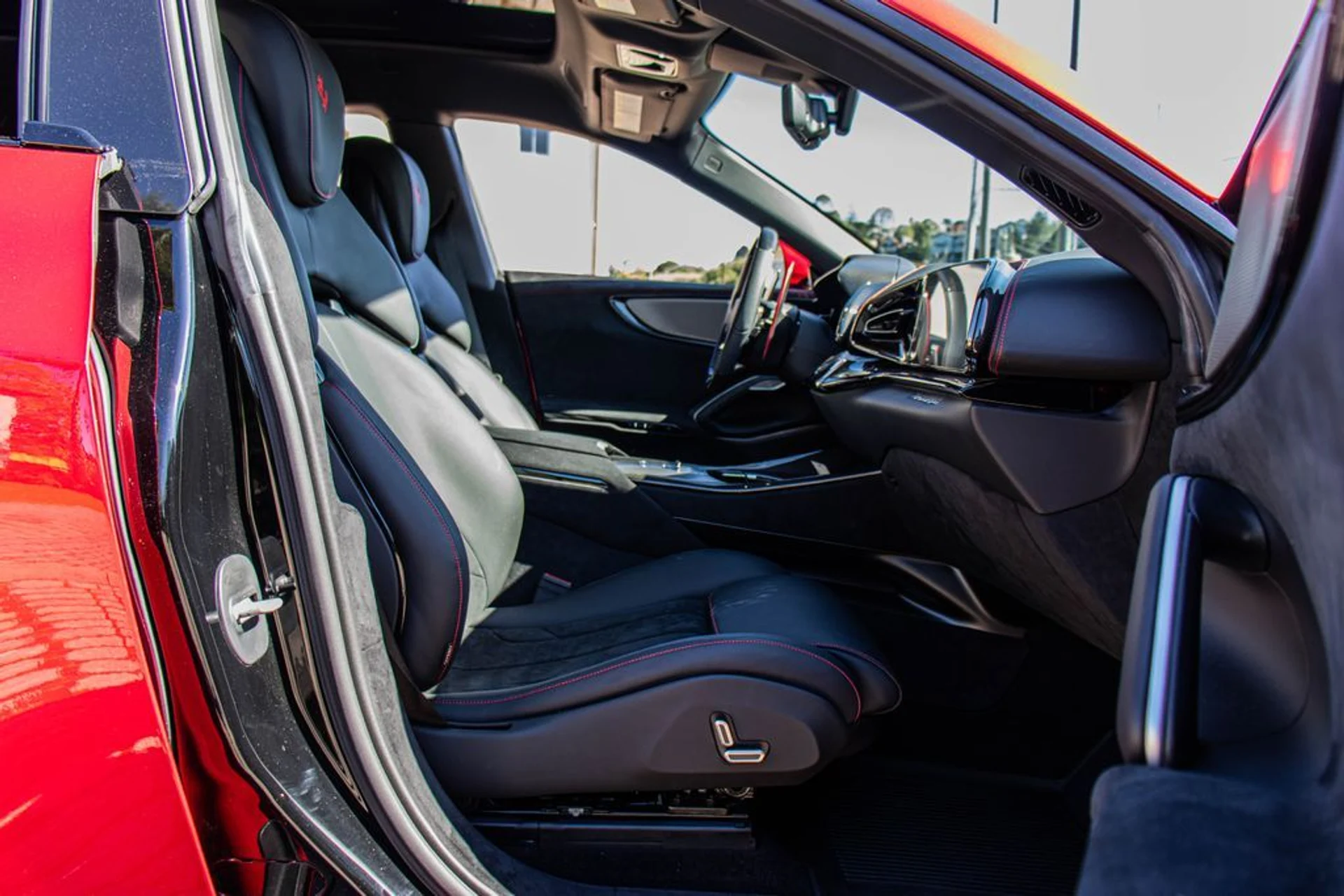 mph059_974940476_b0d7805ead3b47d0eb1a9228248f1e87x_559a1e9a43