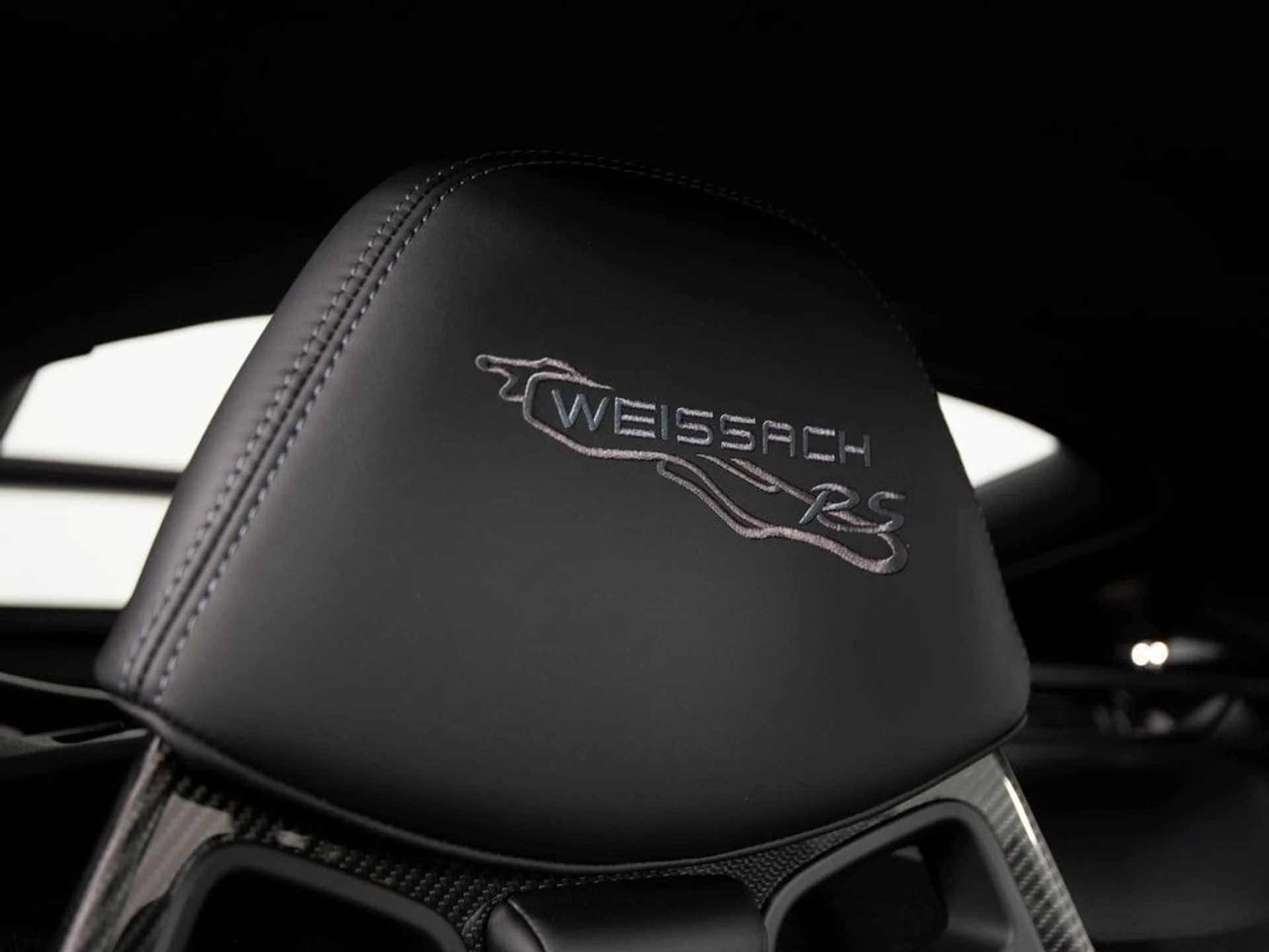 mph060_1020229326_31d63dab2b0f5a887995cc30ba55e3a4x_e24f9f294f