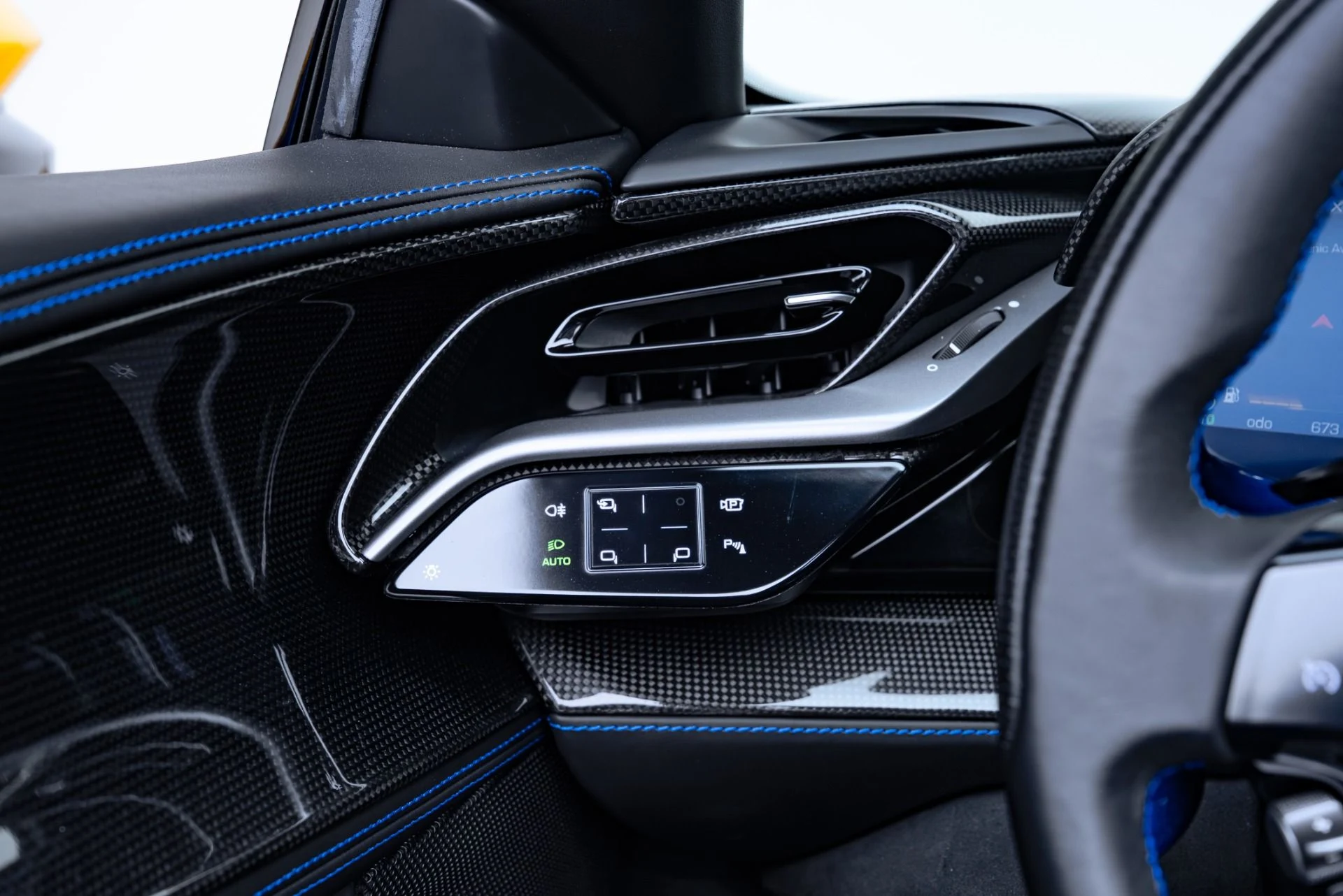 mph060_1040732603_Used_2023_Ferrari_SF_90_Spider_1773351292_c4bb521810