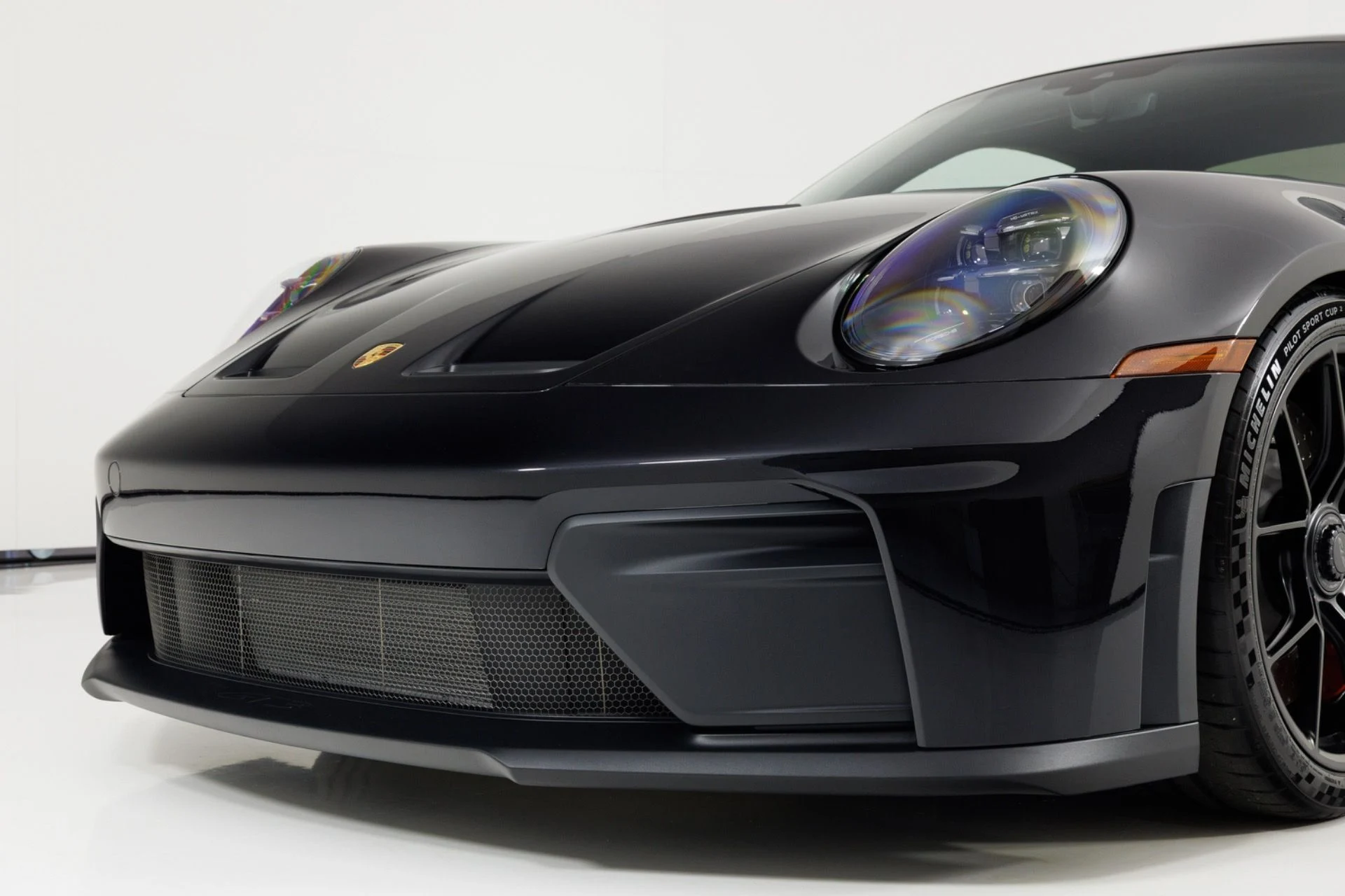 mph060_1055602496_Used_2025_Porsche_911_GT_3_1777072064_ff6f3c9d78