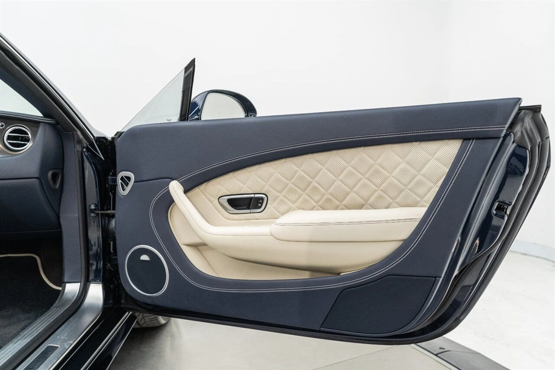 mph060_1058847240_018e0186b1_1280_0b2ad87058