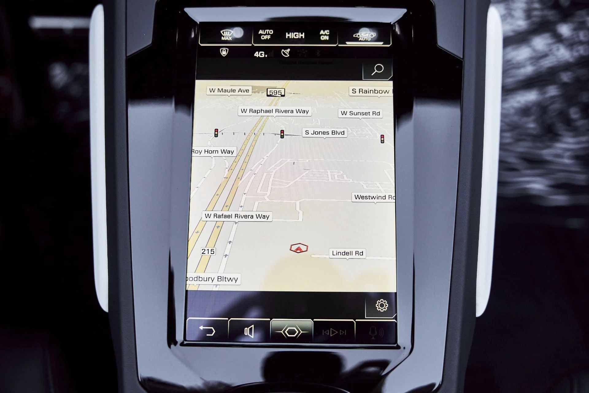 mph060_1062643325_Used_2024_Lamborghini_Huracan_EVO_Base_1774744636_274055e687