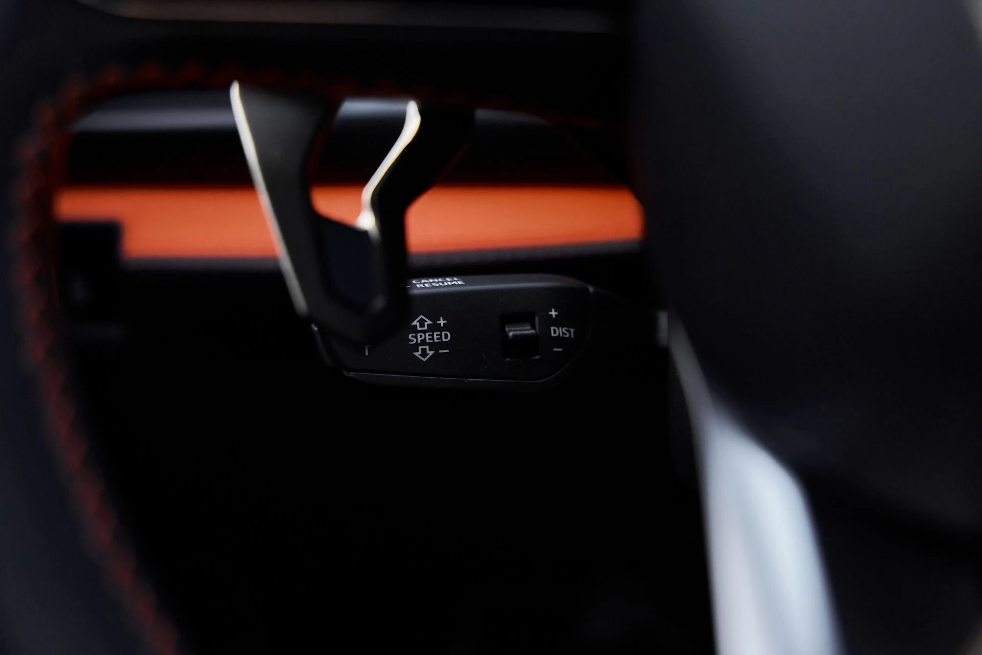 mph060_1062823472_Used_2025_Lamborghini_Urus_SE_1770086521_e8ae46d44c