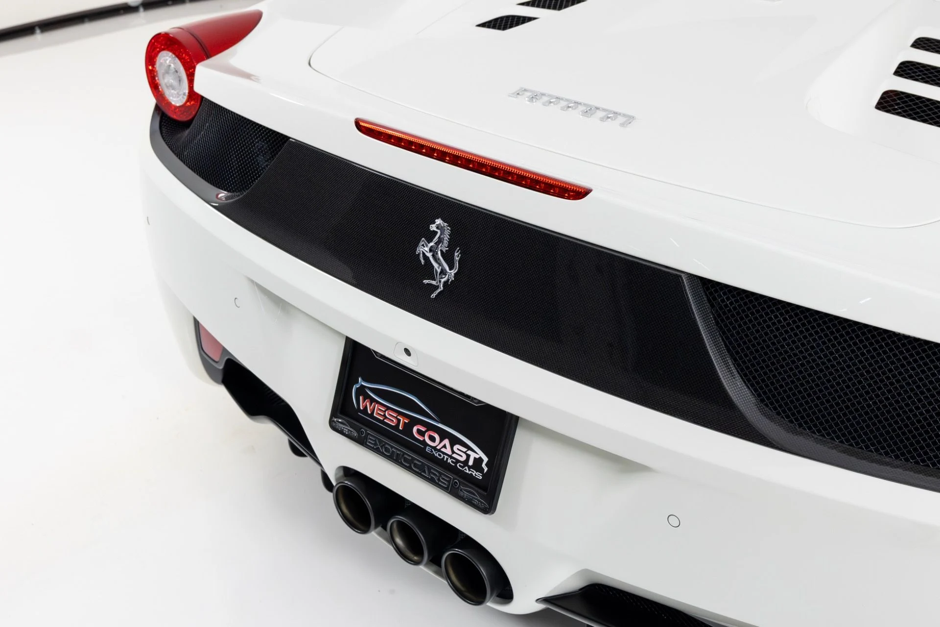 mph060_1142496213_Used_2015_Ferrari_458_Italia_1766013382_9579270572