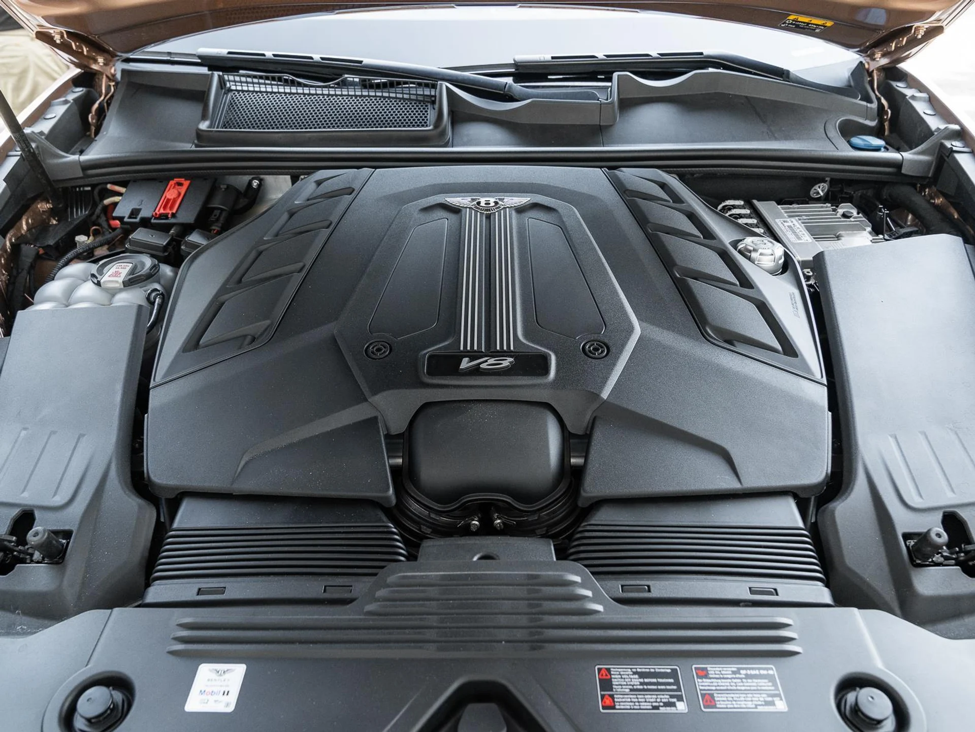 mph060_117740901_Used_2023_Bentley_Bentayga_EWB_Azure_First_Edition_1772272968_a7f3a61721