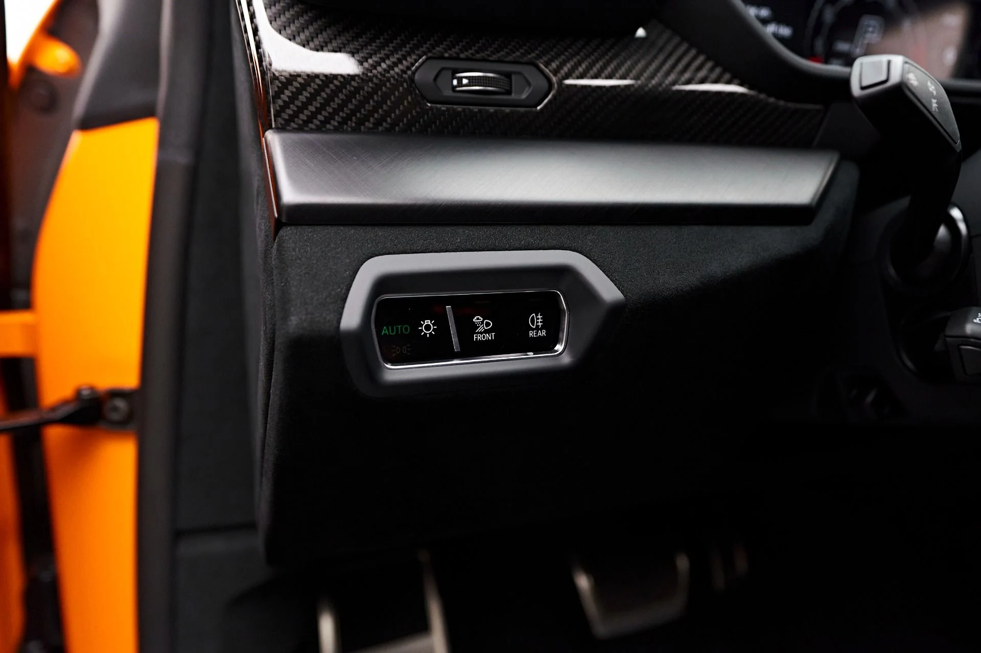 mph060_1191361978_Used_2023_Lamborghini_Urus_Performante_1753490590_af34252ef8