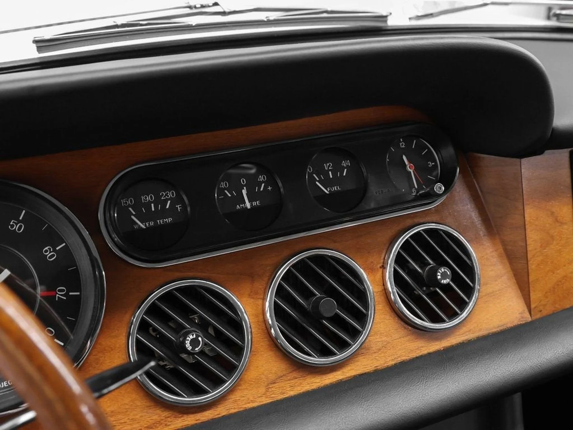 mph060_120412605_61_a38ebb4757