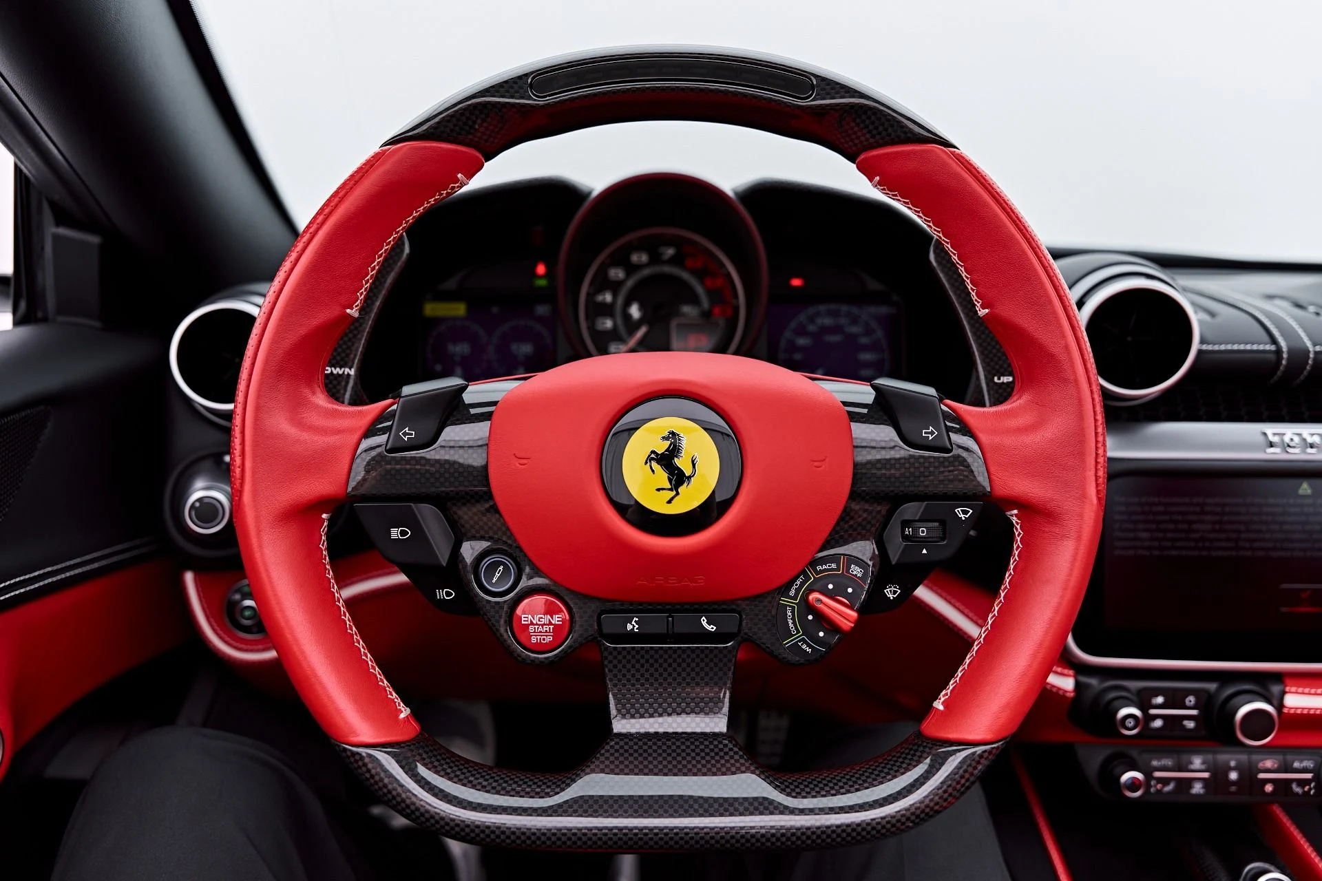 mph060_1242053641_Used_2022_Ferrari_Portofino_M_Base_1785971890_be90b542af