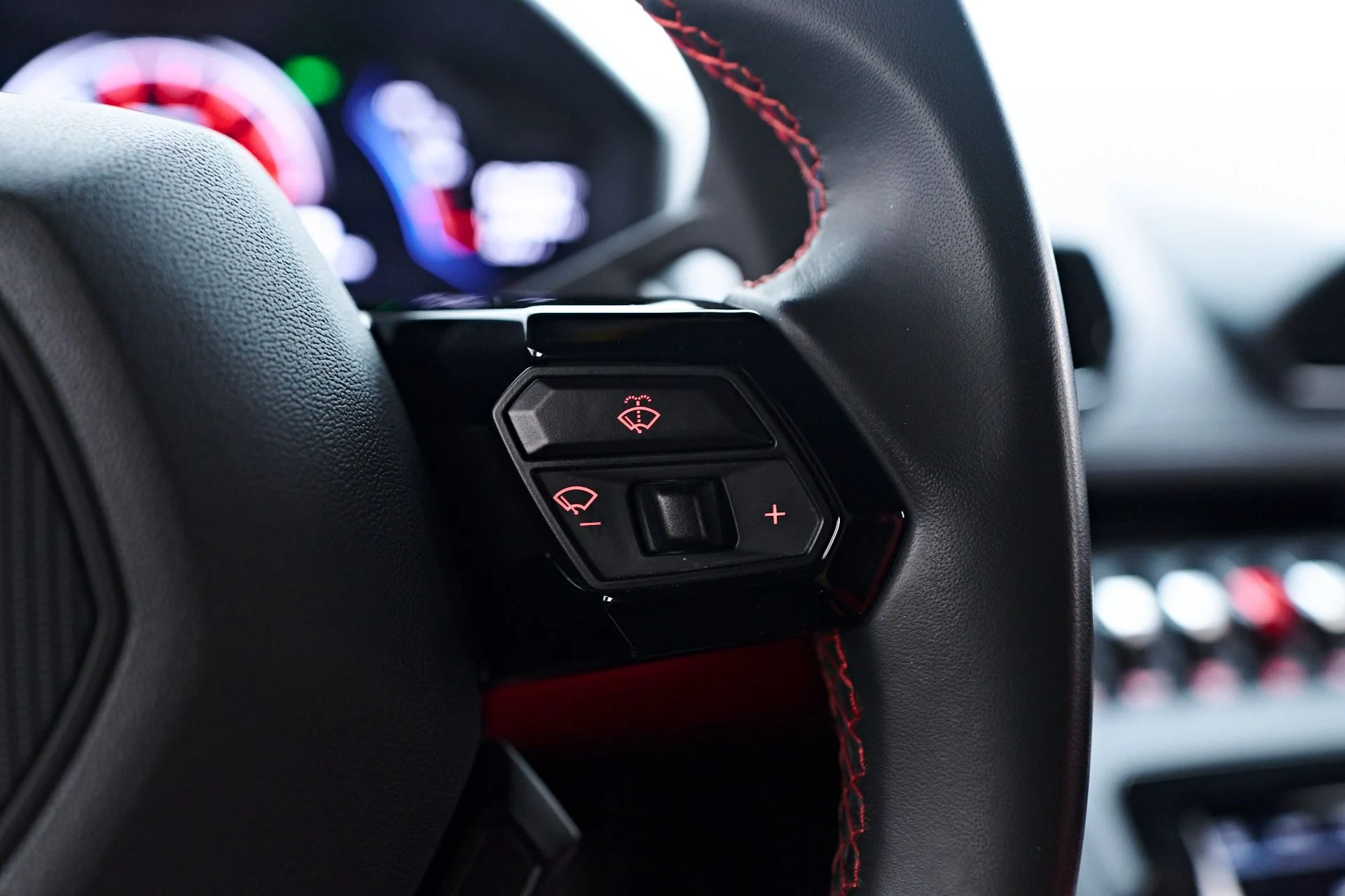 mph060_1258871512_Used_2022_Lamborghini_Huracan_EVO_Base_1752781637_4ff62bdb28