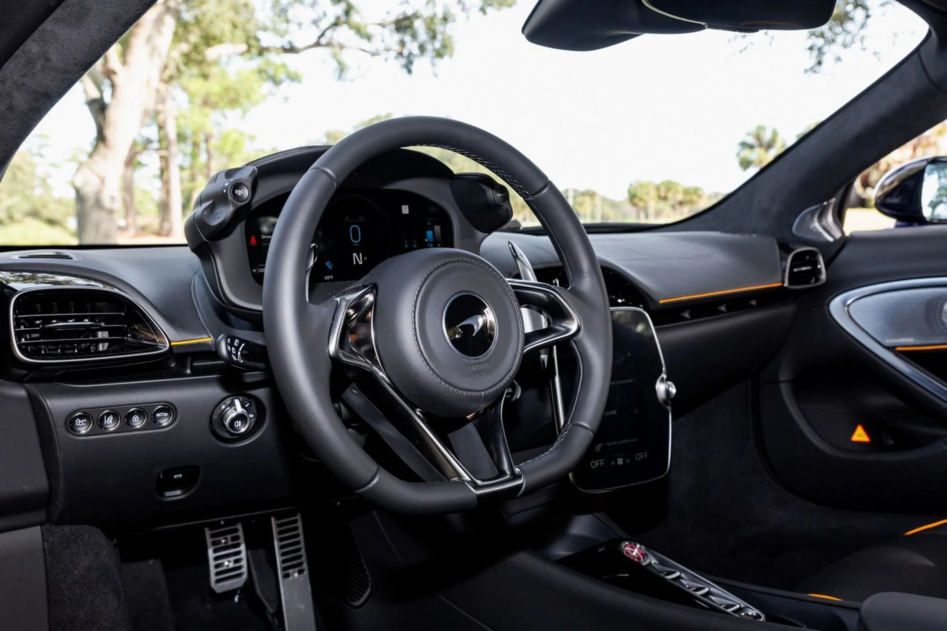 mph060_1260503825_362_p61_l_baf2f51aad