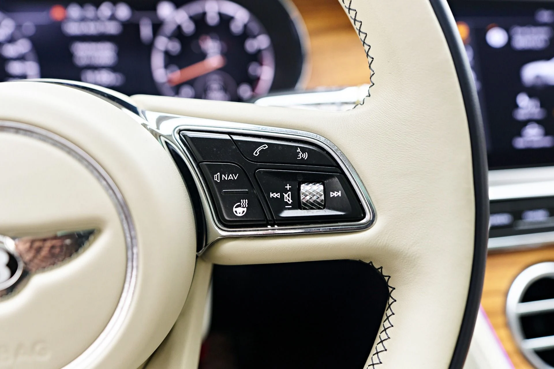mph060_1263221551_Used_2023_Bentley_Continental_GT_Azure_1749763450_7546051cbd