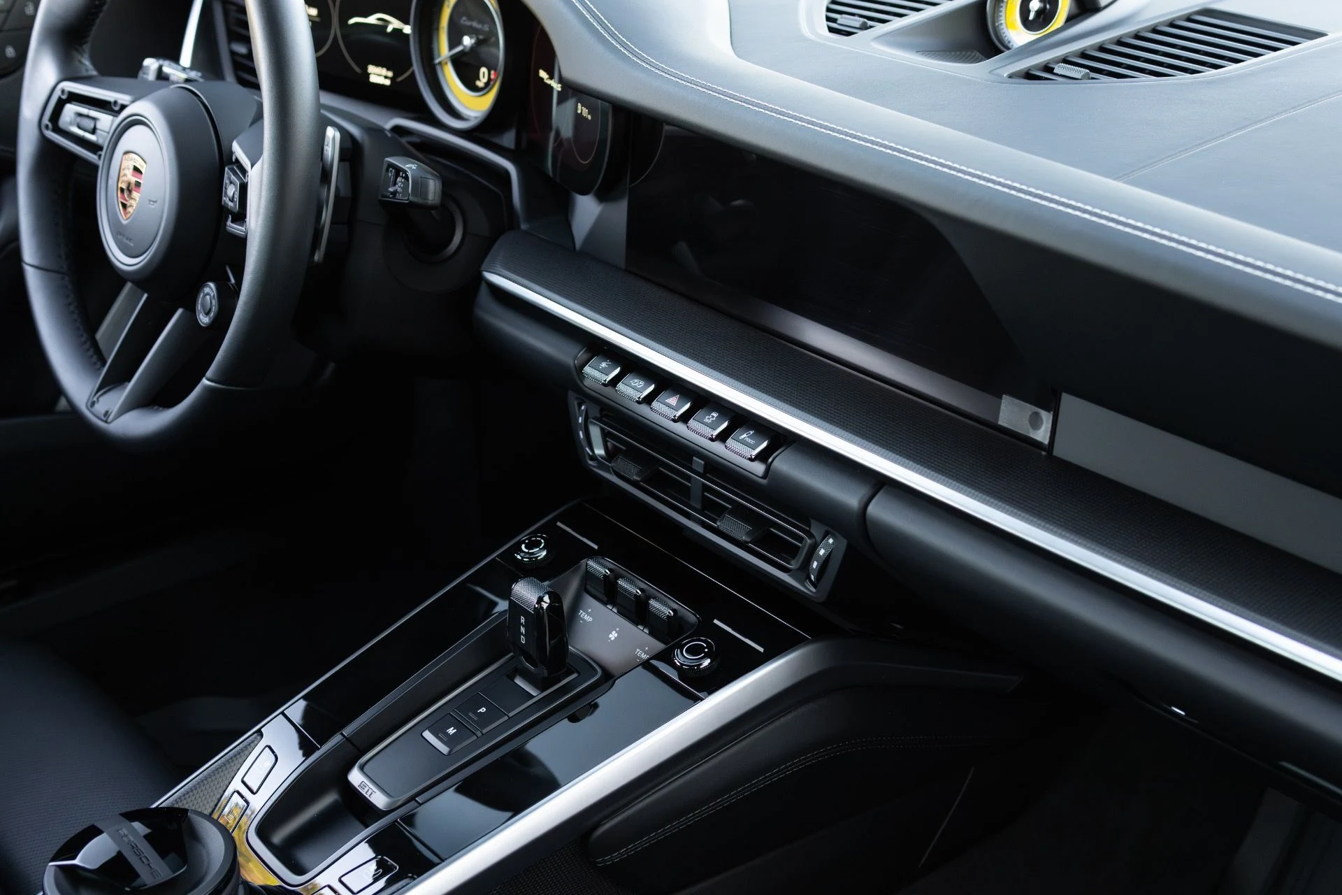 mph060_1329018155_Used_2025_Porsche_911_Turbo_S_1770437451_73ea413478