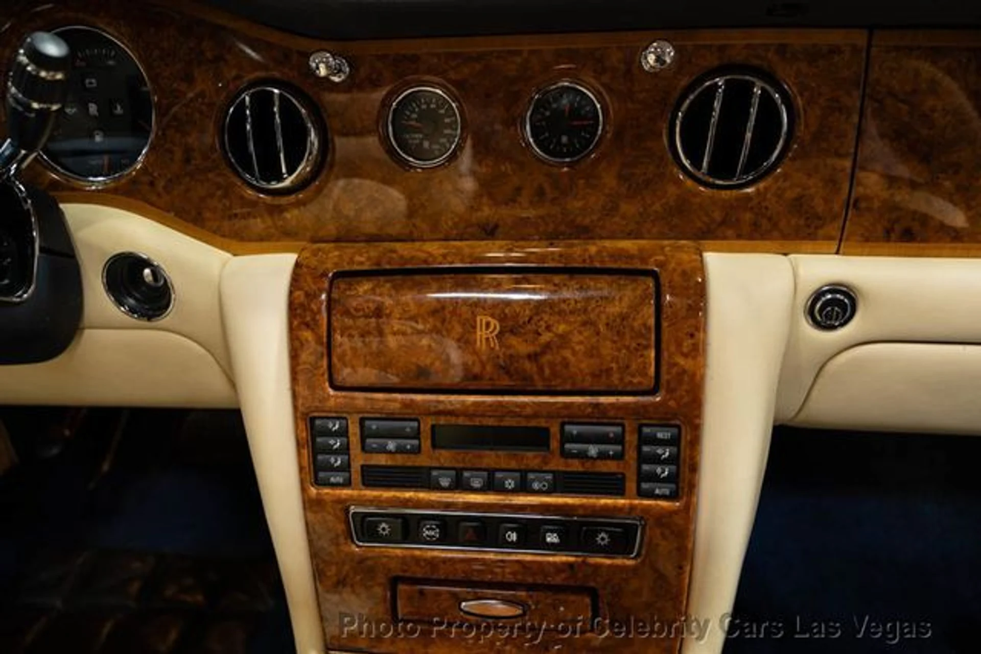 mph060_1375877467_used_2002_rolls_royce_silver_seraph_lastofline1of120forus170totalworldwide_9707_23079302_65_640_d41cc5941b