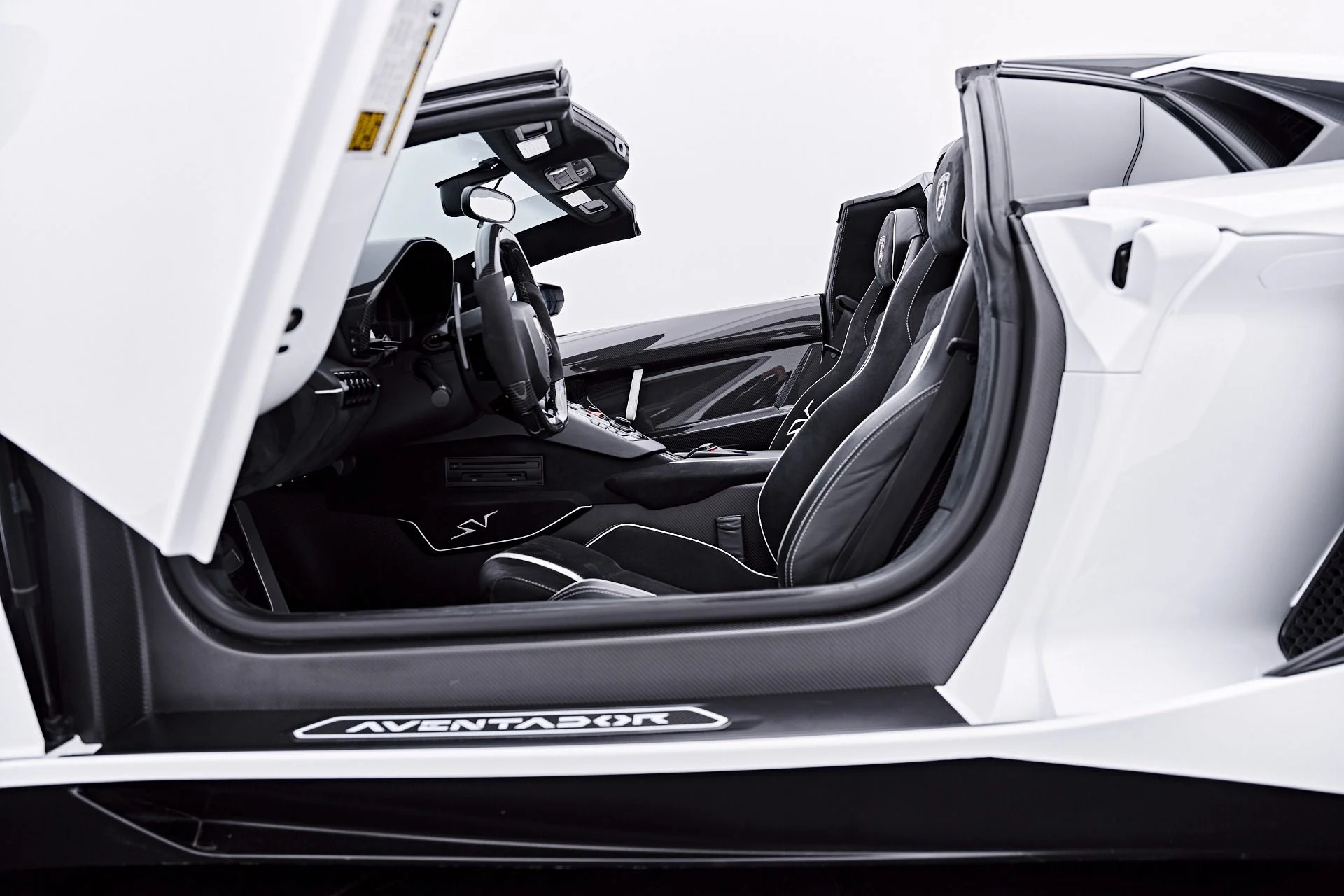 mph060_1403263434_Used_2016_Lamborghini_Aventador_LP_750_4_Super_Veloce_1785199488_fb88e8ac68
