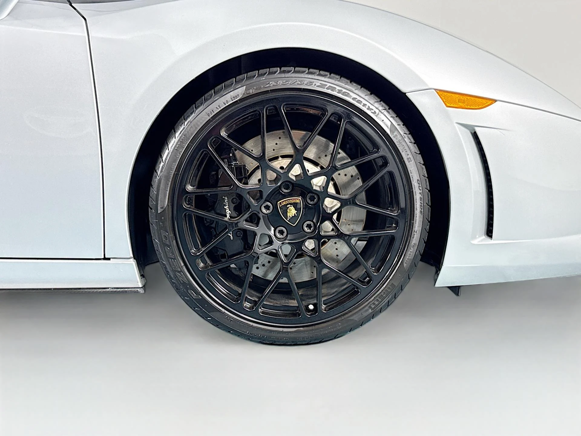mph060_1411972631_Used_2010_Lamborghini_Gallardo_LP_560_4_Spyder_1784851292_5588f53e39
