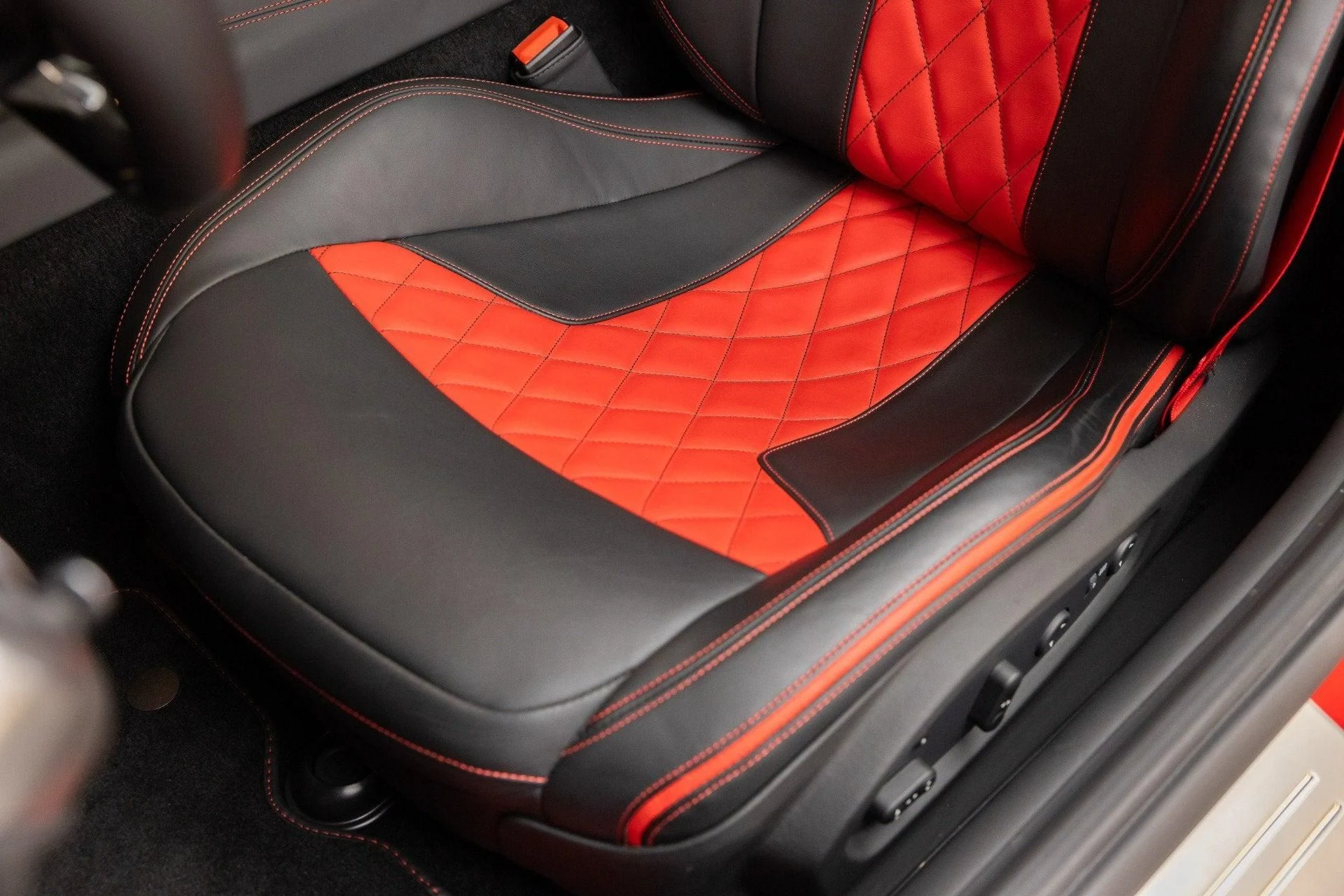 mph060_1436596539_Used_2017_Ferrari_F12berlinetta_1787147123_52515181f4
