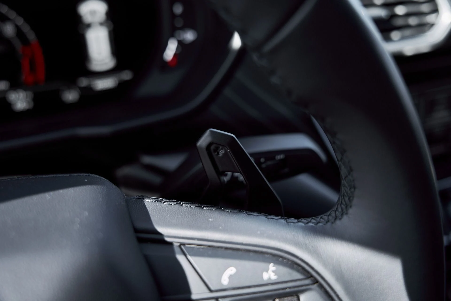 mph060_146317780_Used_2024_Lamborghini_Urus_S_1770085929_728aa3a6df