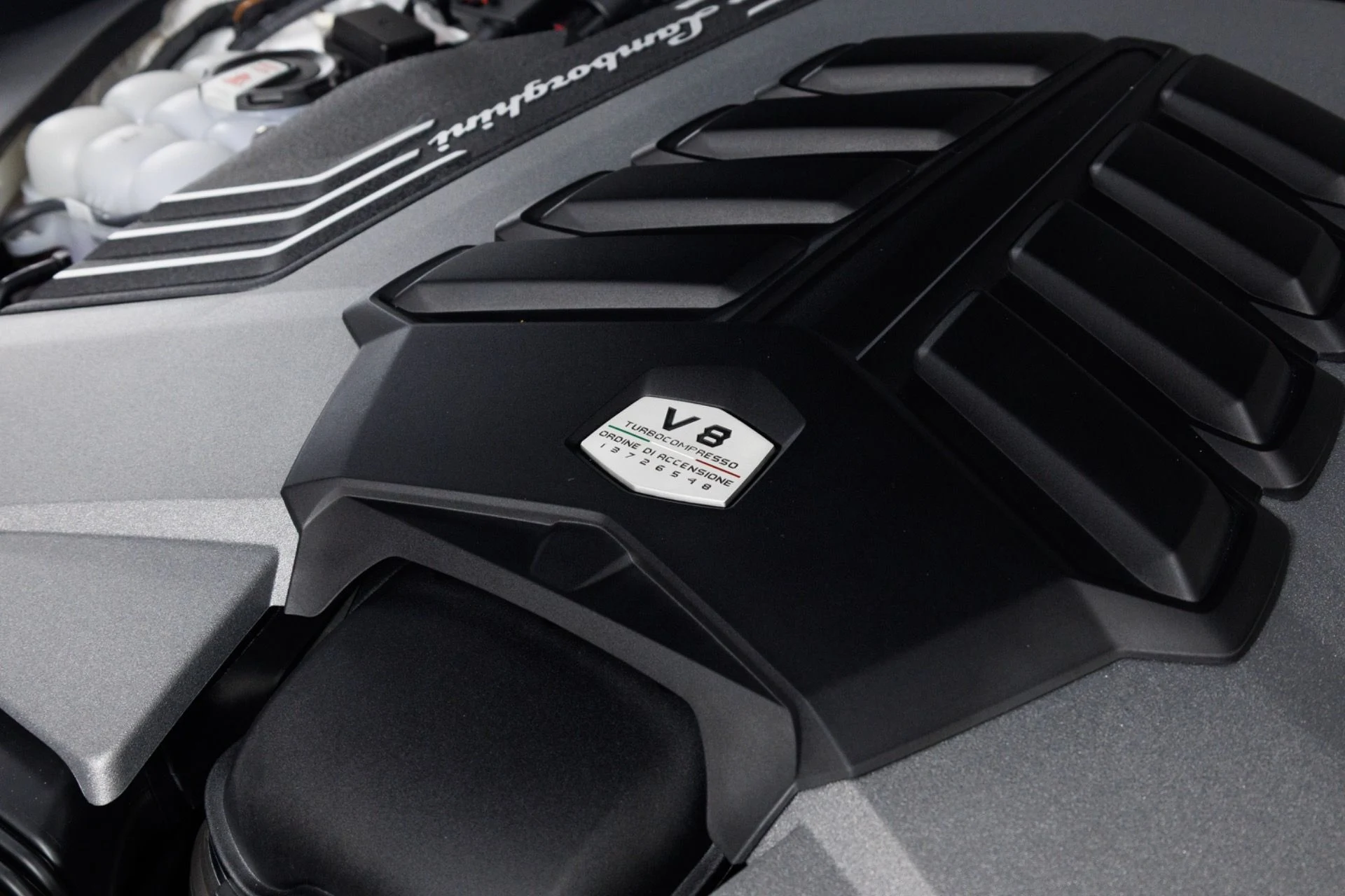 mph060_1470189769_Used_2024_Lamborghini_Urus_S_1788297644_d925347911