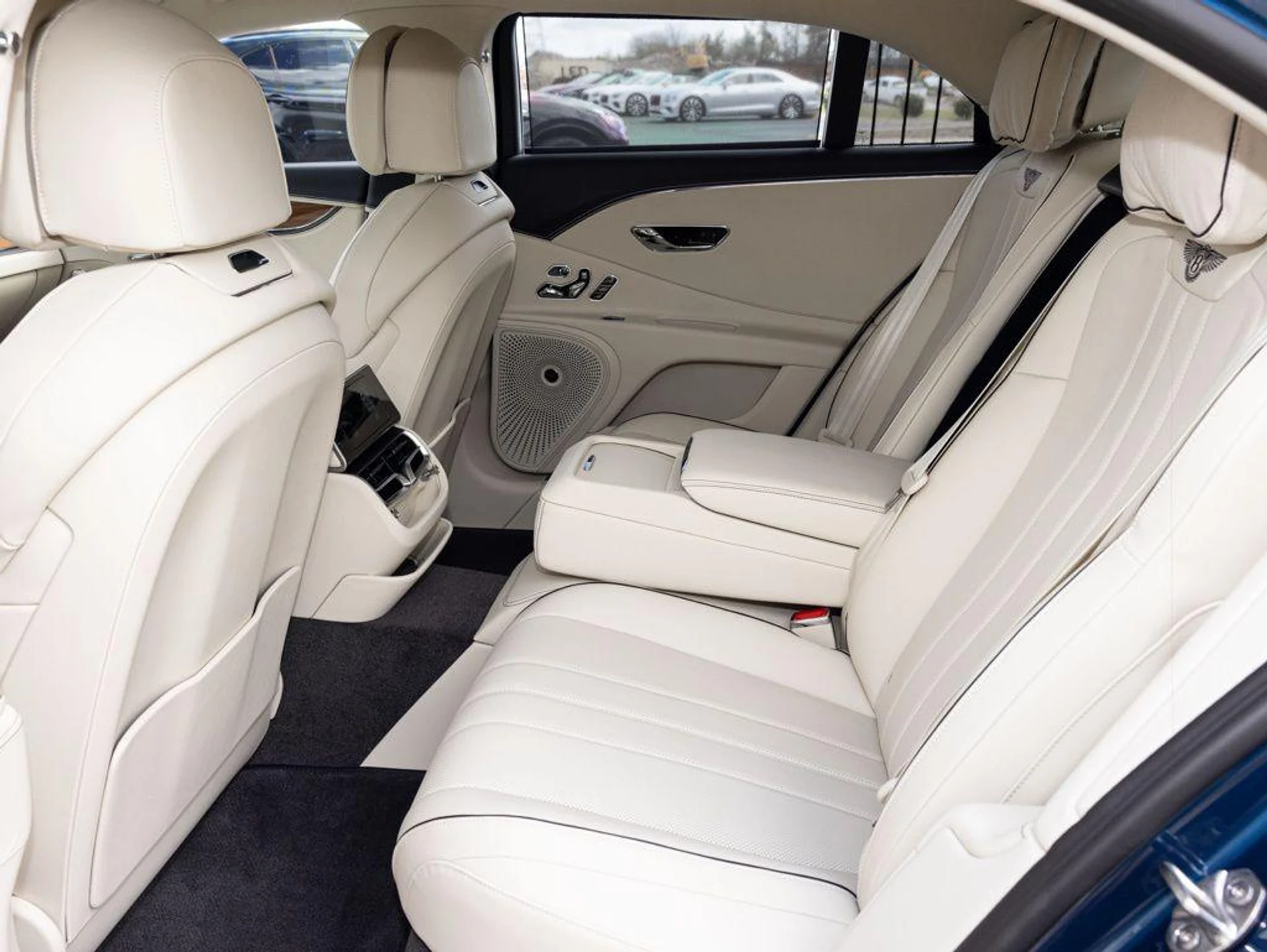 mph060_1496007351_500853698_69ac49ed42328134f501d01e_1a7e74ed8d