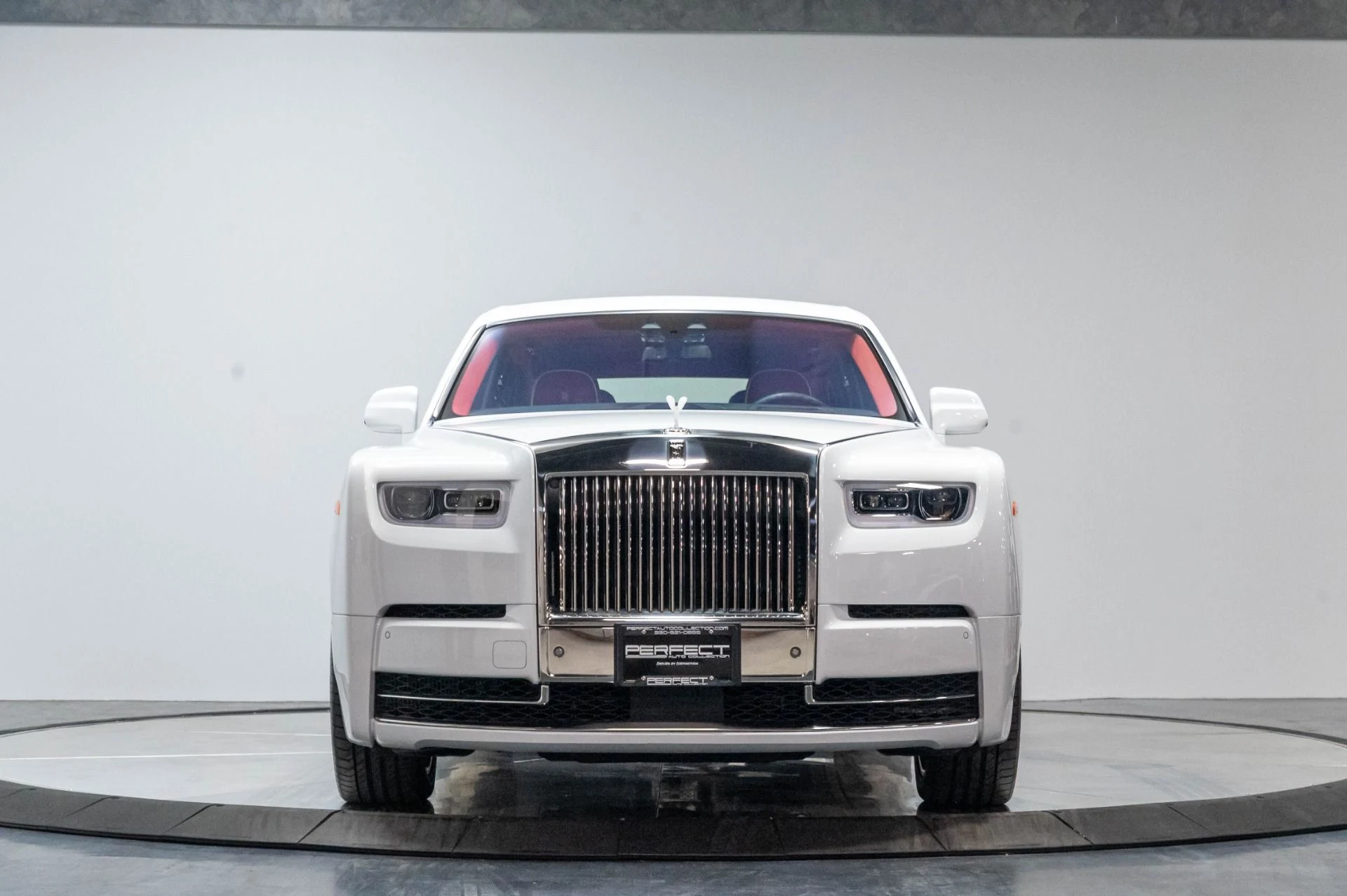 mph060_1529559341_Used_2019_Rolls_Royce_Phantom_1787168421_5a0dac48c9
