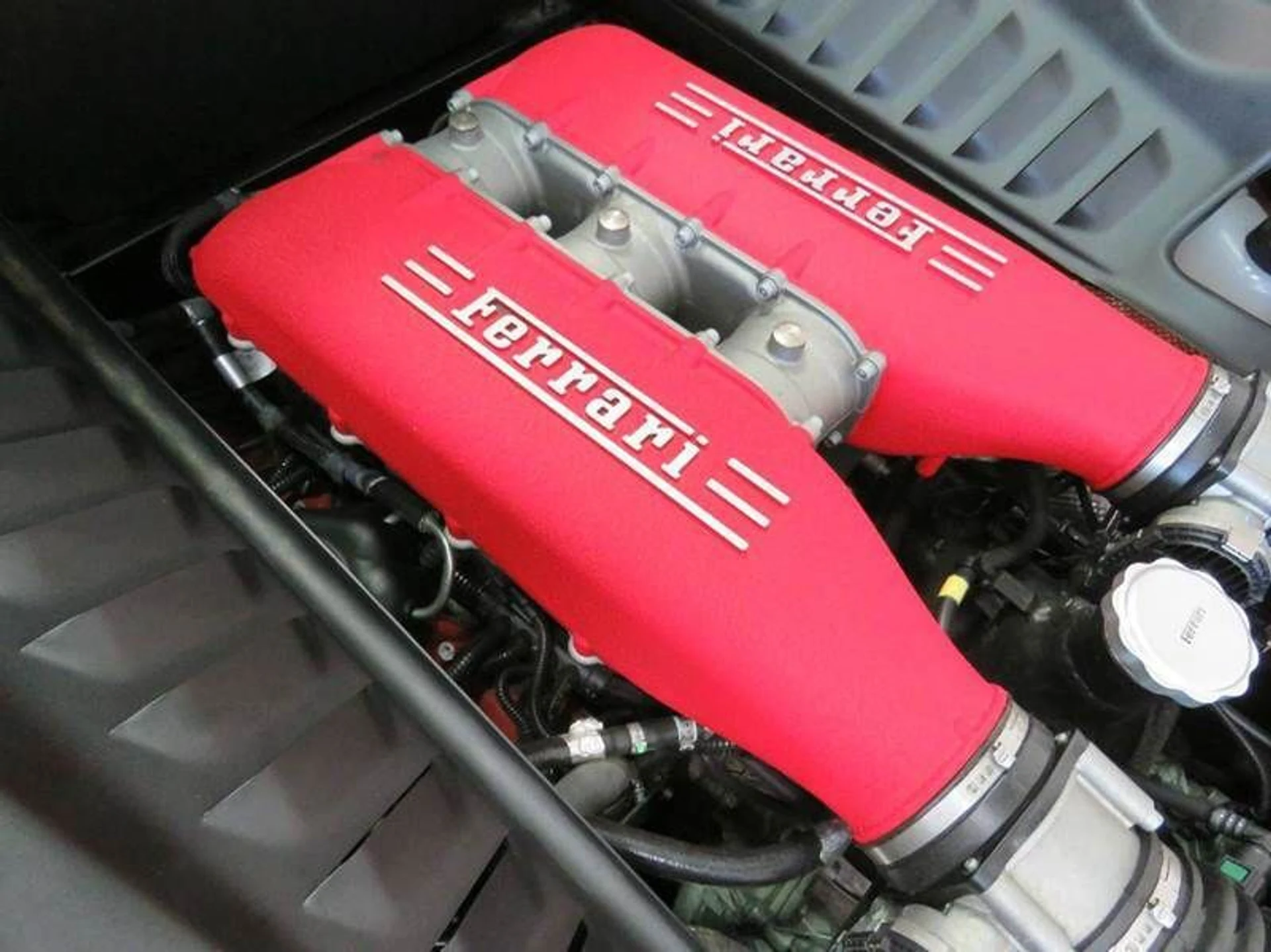 mph060_1556926865_2012_ferrari_458_italia_base_2dr_coupe_bcaca9385b