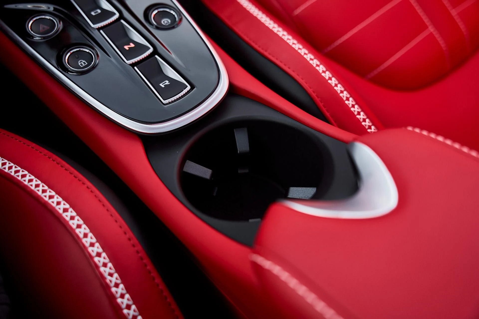 mph060_1565979852_Used_2025_Mc_Laren_GTS_1769482204_1fb08c1058