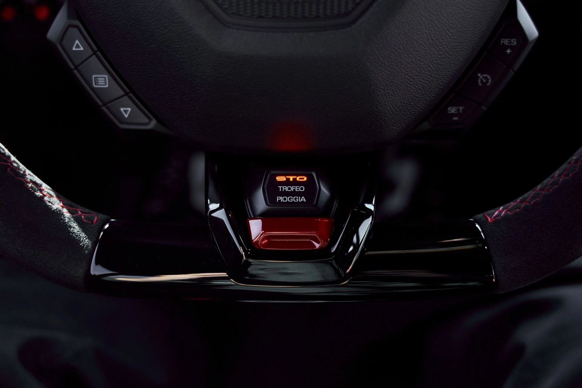 mph060_166947138_Used_2023_Lamborghini_Huracan_STO_Base_1771381318_3db0f6b6e1