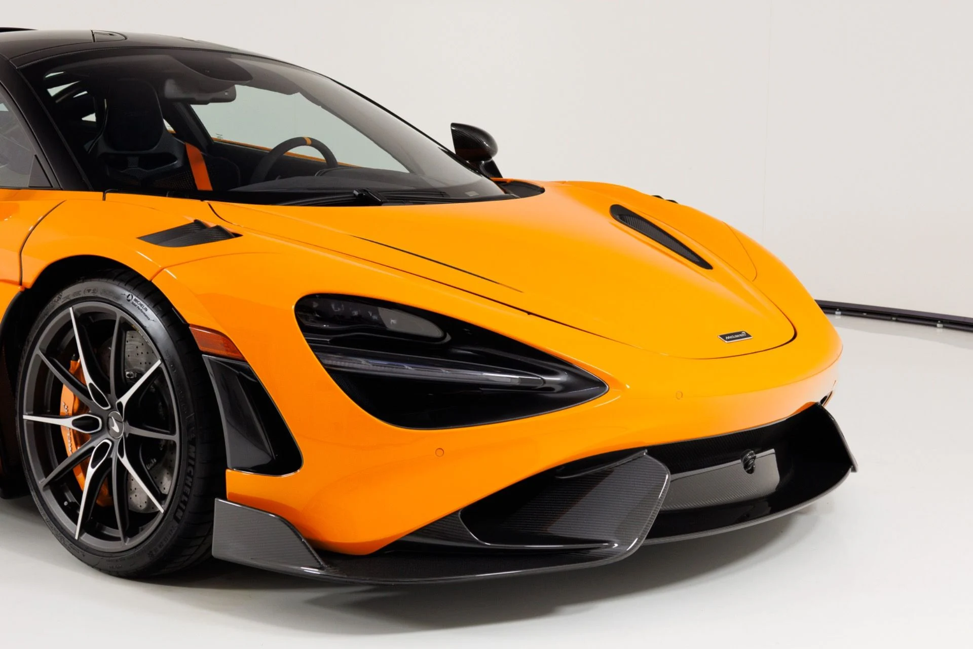 mph060_1688506494_Used_2021_Mc_Laren_765_LT_1790963861_a8cd706679