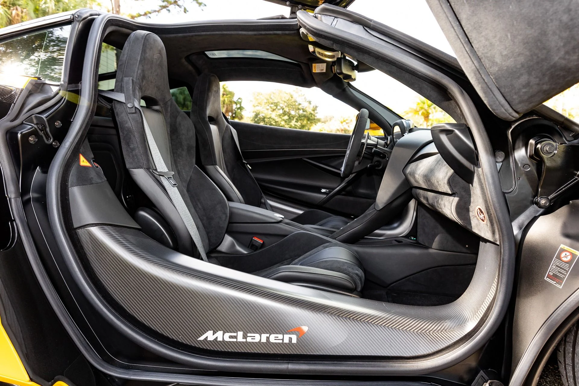 mph060_1692359334_Used_2018_Mc_Laren_720_S_Performance_644f331348