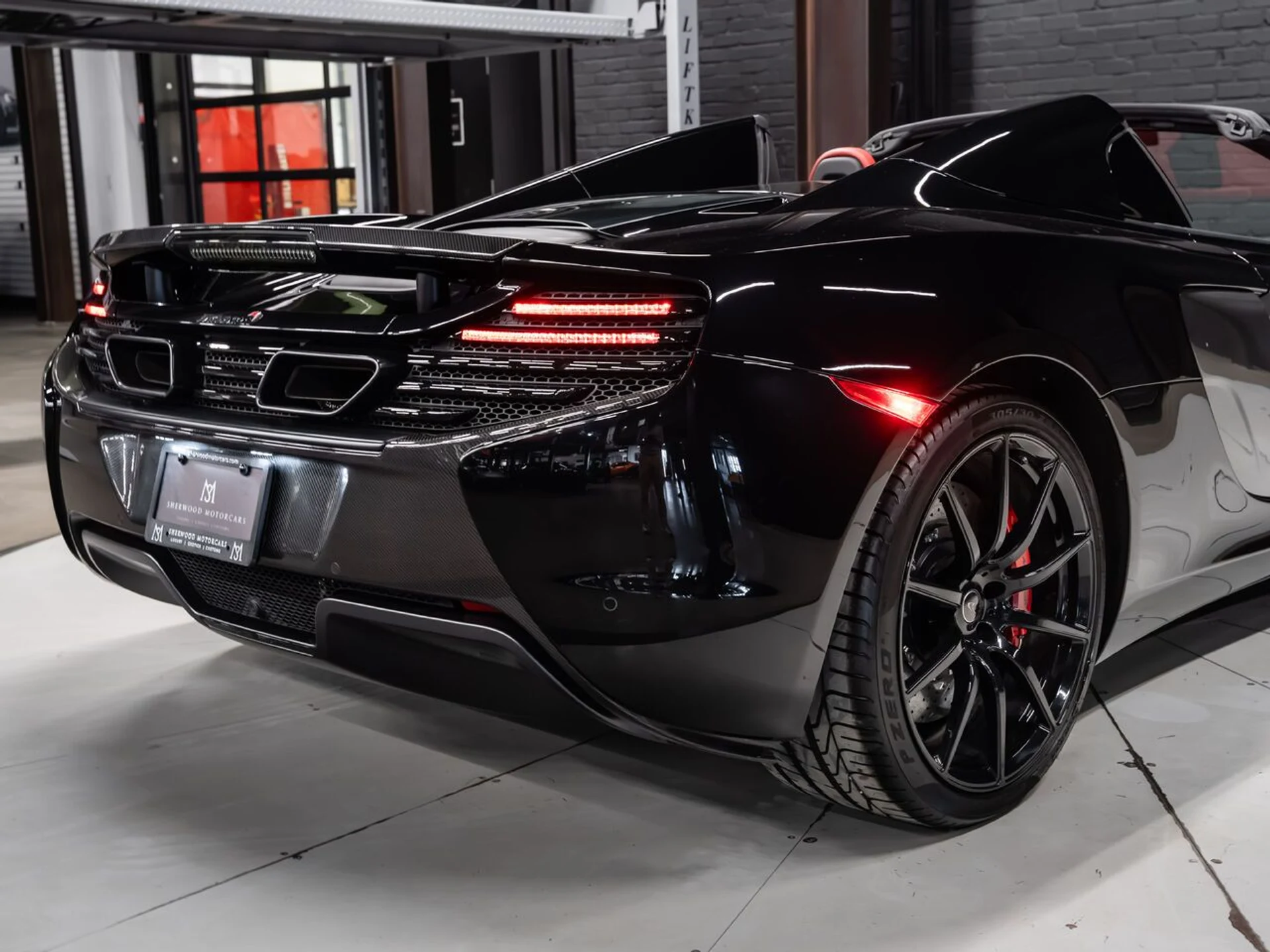 mph060_1704364532_mclaren_650s_2015_2fe397ee5d