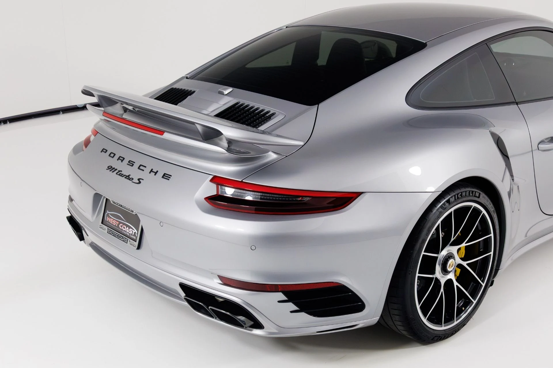 mph060_1722281648_Used_2019_Porsche_911_Turbo_S_1770314084_bb498147f0