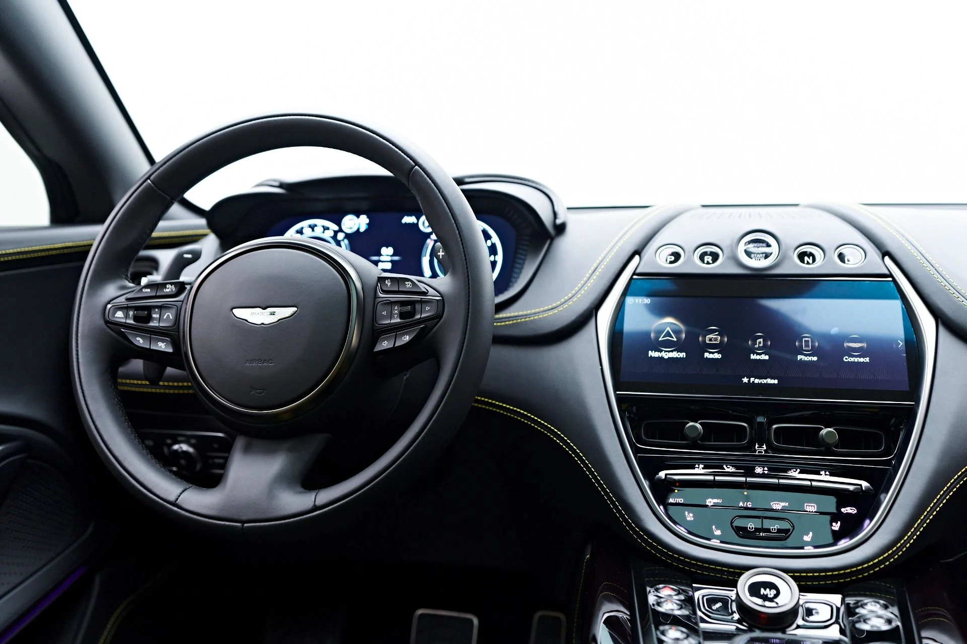 mph060_1742913113_Used_2024_Aston_Martin_DBX_707_1753235896_ea68079407