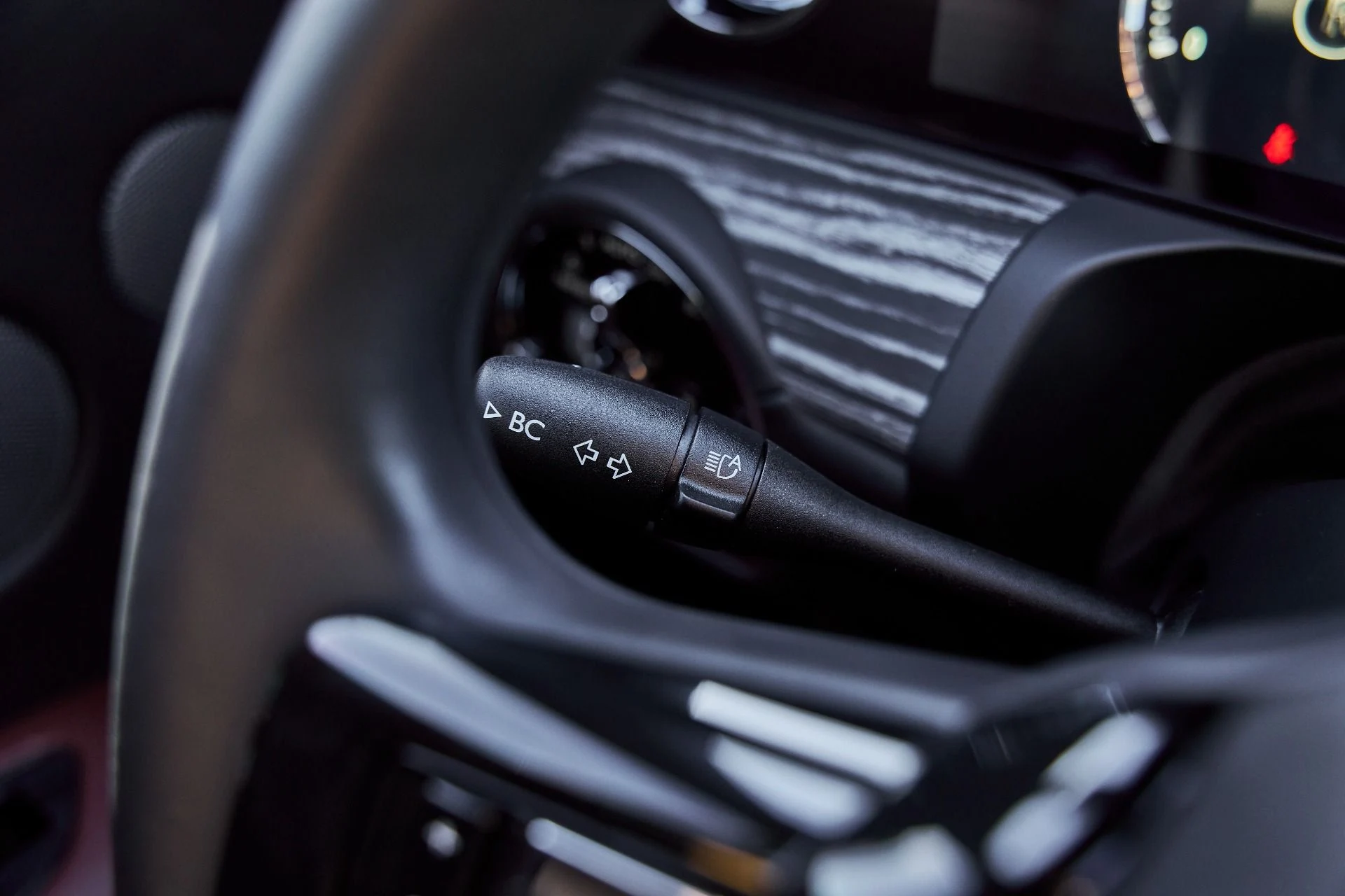 mph060_1778943097_Used_2023_Rolls_Royce_Ghost_1770699596_1ad17b7776