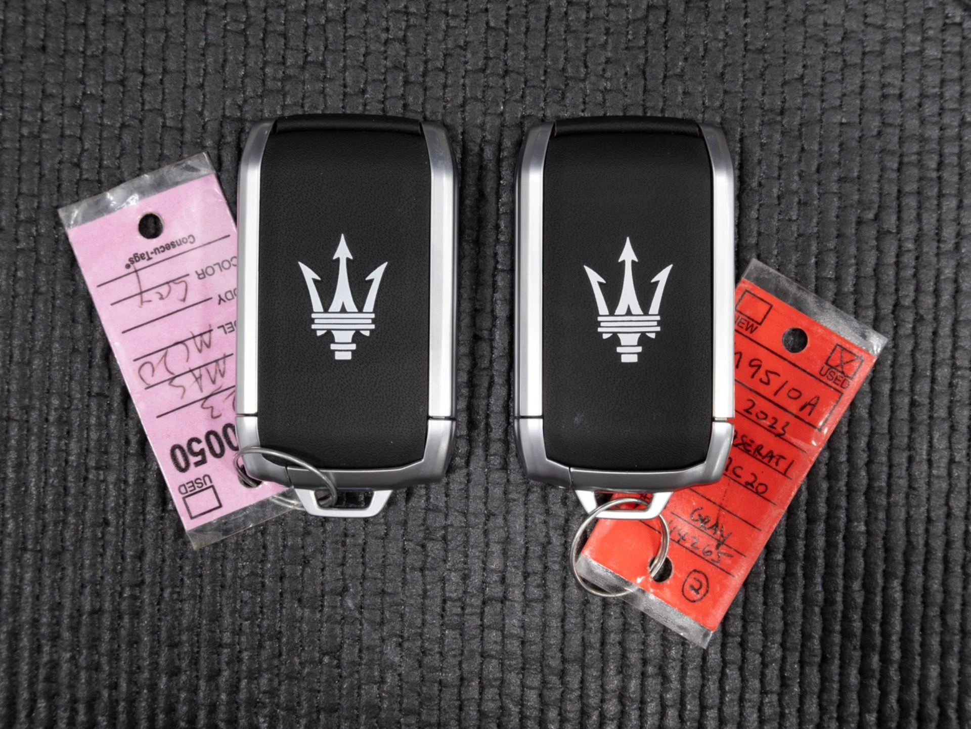 mph060_1785818736_Used_2023_Maserati_MC_20_1774904521_9714a6d17c