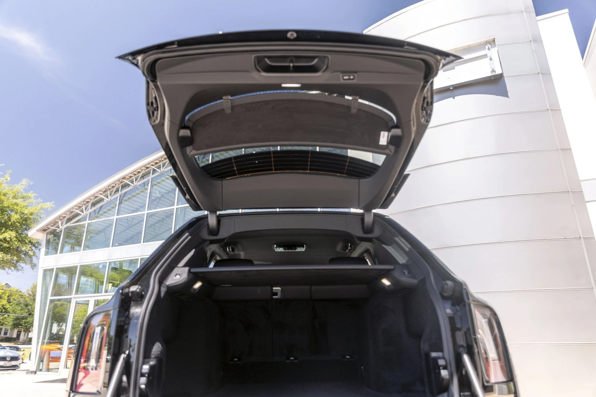 mph060_1812340799_Hi_Tech_Luxury_Imports_LLC_SLA_43_HA_07_TU_235148_image_60_313539052f